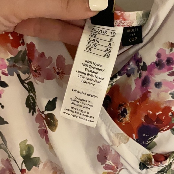 Nip Tuck Swim Ambrosia/Joanne Floral One-Piece Swimsuit, Size 6, White/Red - Picture 7 of 8